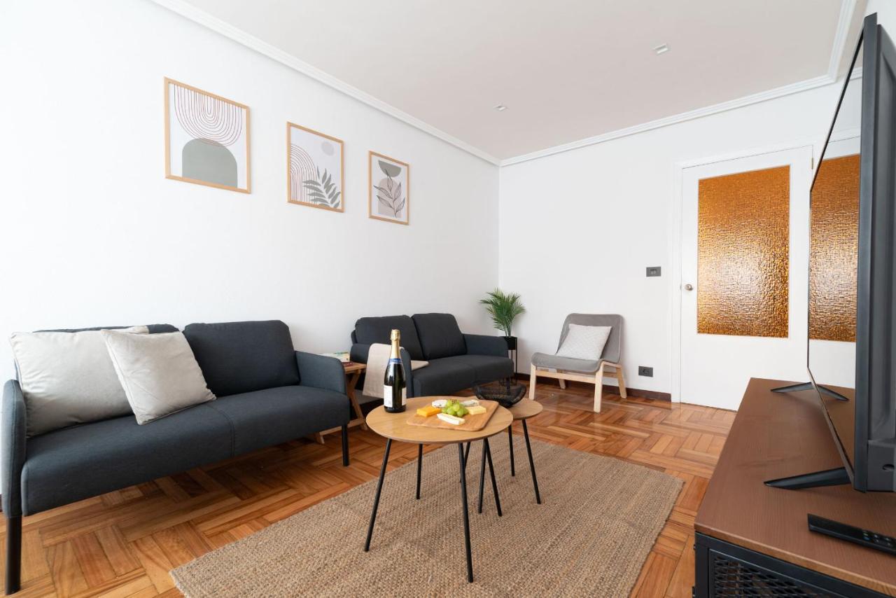 Amplia Vivienda Con Garaje Apartment Vigo Exterior photo