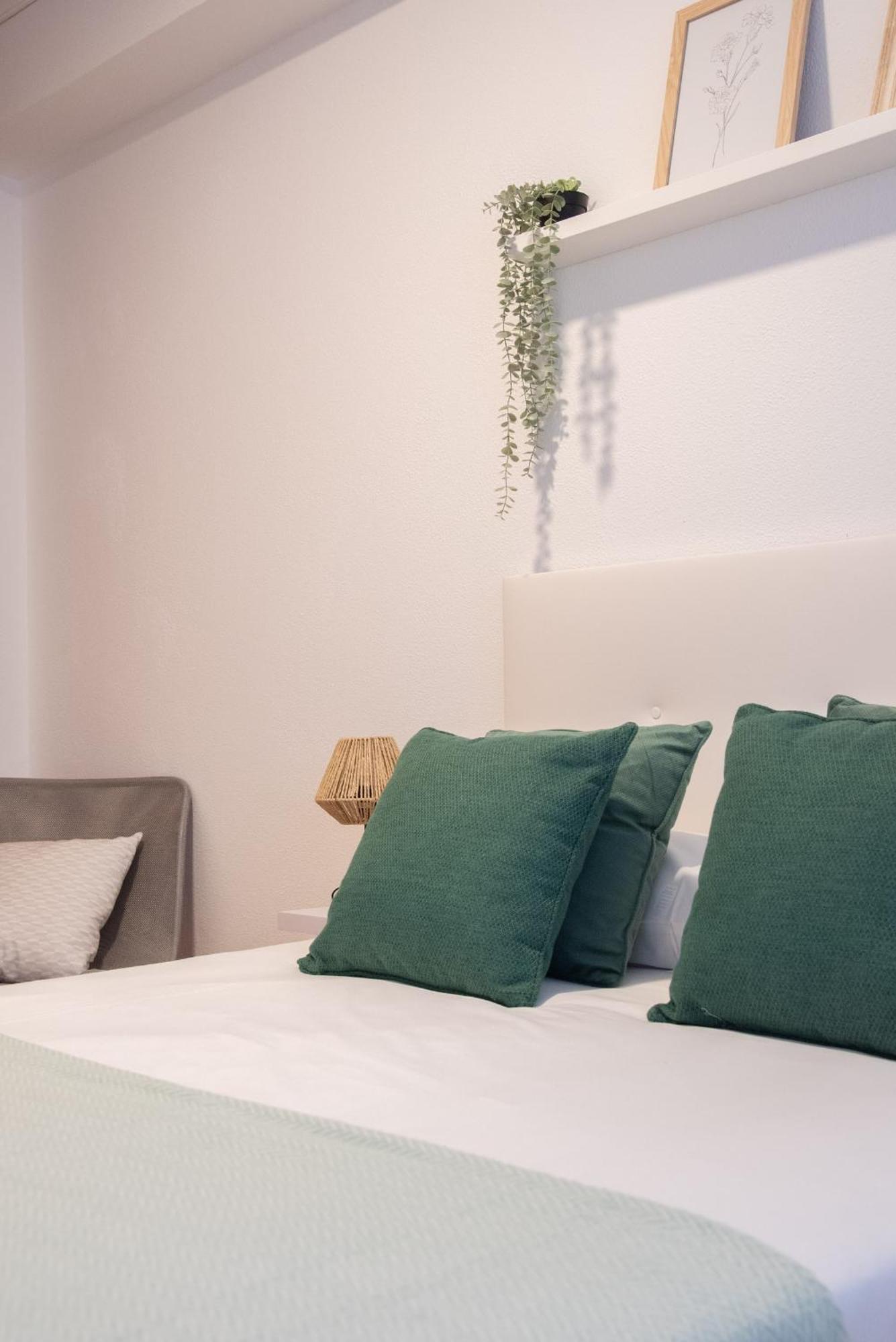 Amplia Vivienda Con Garaje Apartment Vigo Exterior photo