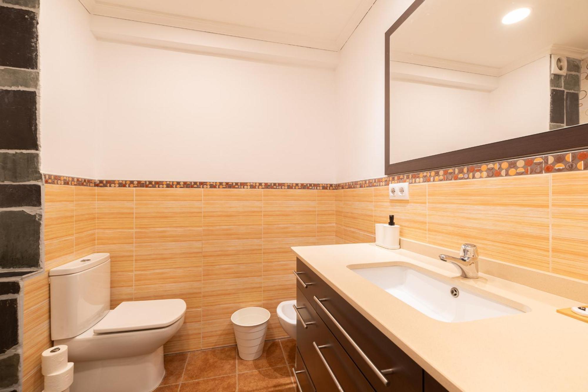 Amplia Vivienda Con Garaje Apartment Vigo Exterior photo